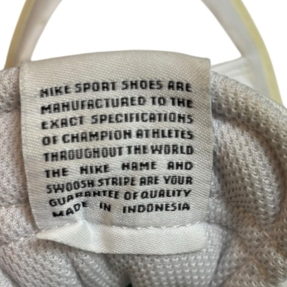 Nike Women’s Court Legacy Lift Sneakers Size 7 White & Green Platform Sneakers - Picture 9 of 16